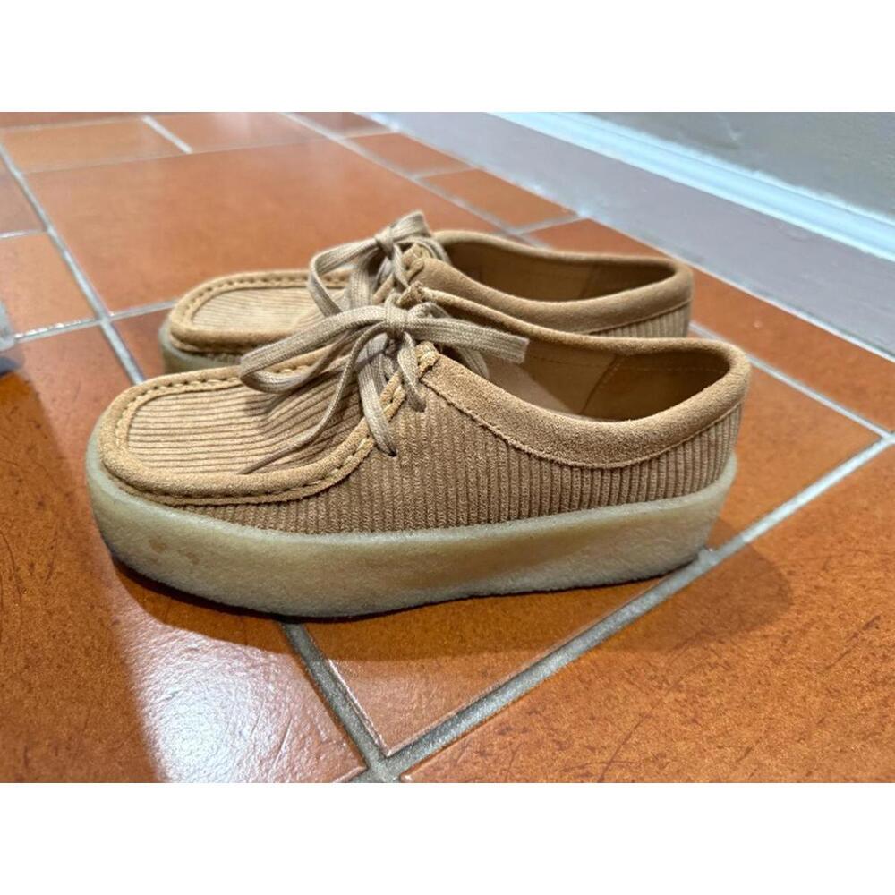 CLARKS Wallabee Cup Derby Tan Chunky Corduroy Crepe Sole Shoe Size 6.5 - Picture 3 of 4